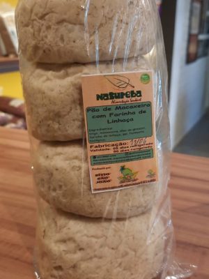Pão de Macaxeira com farinha de linhaça (350g) / 4 Pães em formados de sanduiche.